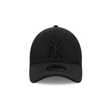 Cargar imagen en el visor de la galería, New York Yankees Black on Black 39THIRTY Elástica