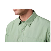 Cargar imagen en el visor de la galería, CAMISA TACTICA 5.11 - IGOR SOLID MANGA LARGA