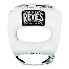 Cargar imagen en el visor de la galería, Protector de cabeza Cleto Reyes con barra de nylon V en piel
