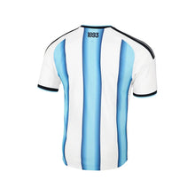 Cargar imagen en el visor de la galería, Jersey adidas Futbol Argentina Local Fan 2026 Hombre JM8396