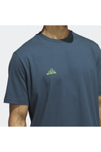 Cargar imagen en el visor de la galería, Playera Metaverse Oasis Hoops
