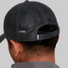 Cargar imagen en el visor de la galería, Gorra Puma Trucker
