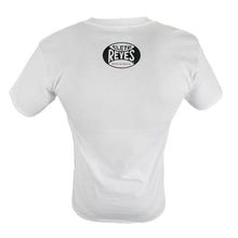 Cargar imagen en el visor de la galería, Camiseta Cleto Reyes con guantes
