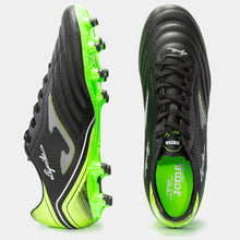 Cargar imagen en el visor de la galería, Botas fútbol Aguila 22 terreno firme FG negro verde flúor
