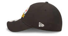Cargar imagen en el visor de la galería, New Era - Gorra NFL Pittsburgh Steelers 2022 Sideline Coach 39Thirty Stretch

