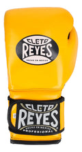Cargar imagen en el visor de la galería, Guantes Cleto Reyes Box  12,14 Y 16 ONZAS Unisex Amarillo
