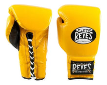 Cargar imagen en el visor de la galería, Guantes Cleto Reyes Amarillo Con Agujeta 14 Oz
