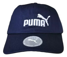 Cargar imagen en el visor de la galería, Gorra Puma Ess Cap Unisex Color Marino/ Blanco
