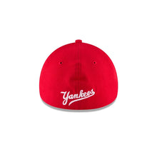 Cargar imagen en el visor de la galería, New York Yankees MLB Classics 39THIRTY Elástica Roja
