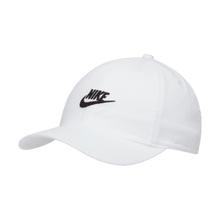 Cargar imagen en el visor de la galería, Gorra Nike Heritage 86 Futura infantil
