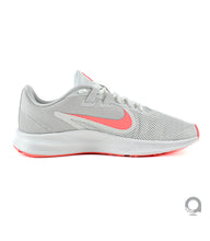 Cargar imagen en el visor de la galería, Tenis Nike Downshifter 9 Blanco
